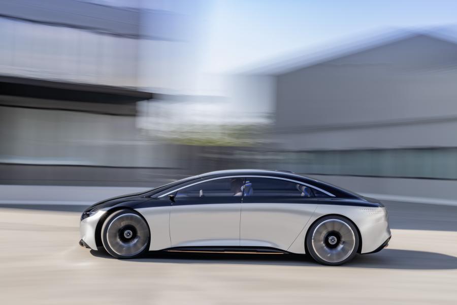  Mercedes-Benz Vision EQS 2019 года  (фото 15 из 54)